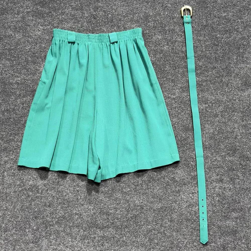 Vintage Briggs New York Shorts Womens 14 Green Culotte Pleated Belted Casual